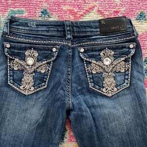 Bootcut Grace in LA Jeans - Size 28 - Back Pocket Cross Detail